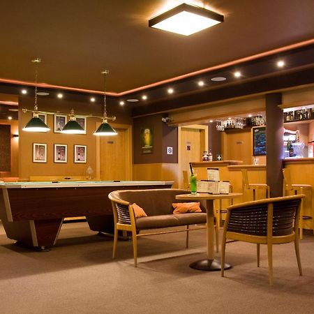 Hotel Kalvaria Дьор Екстериор снимка