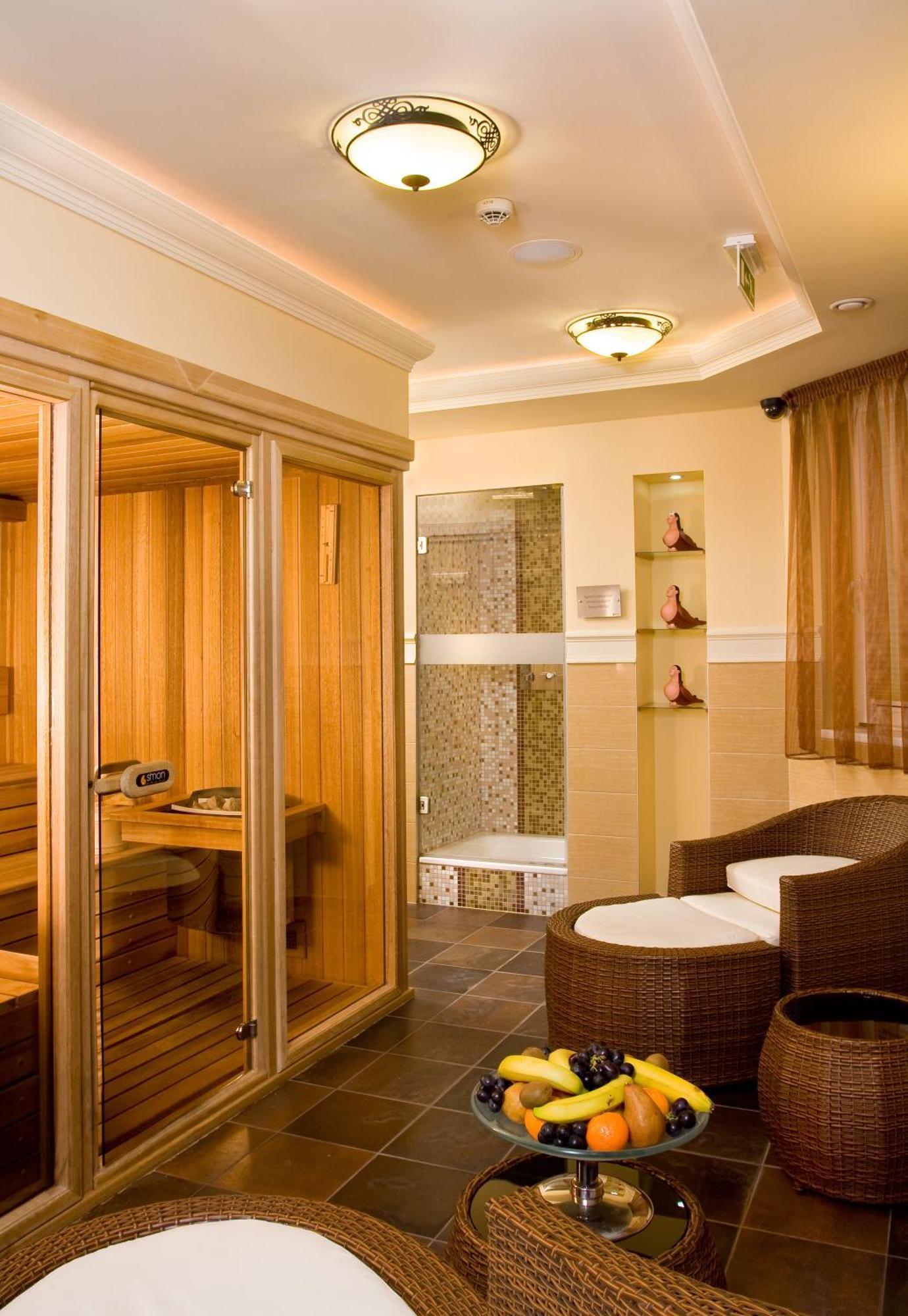 Hotel Kalvaria Дьор Екстериор снимка