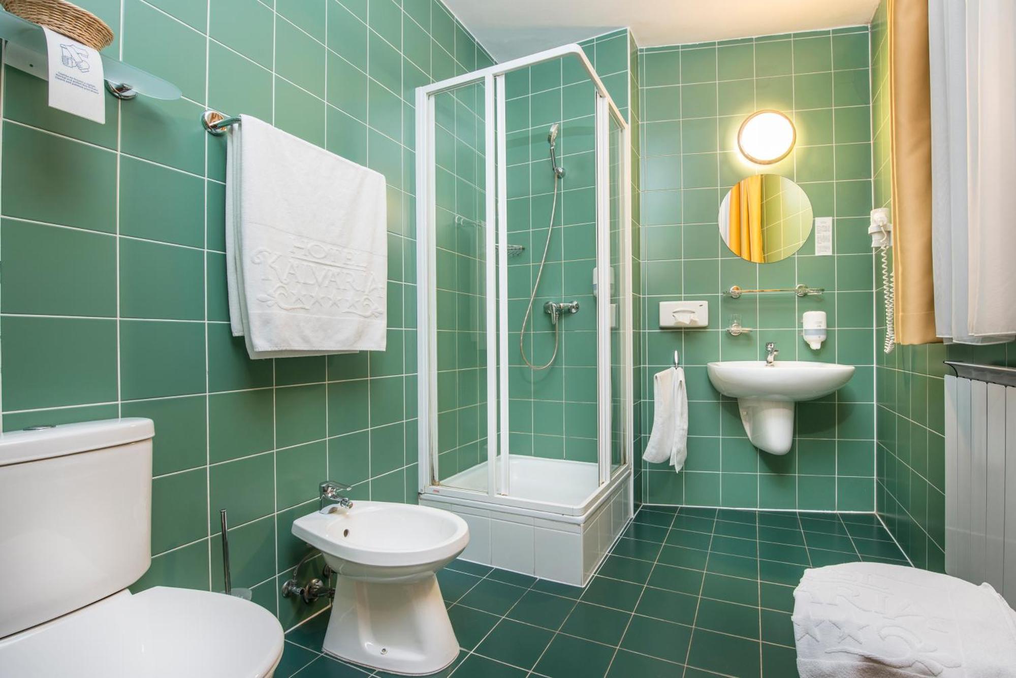 Hotel Kalvaria Дьор Екстериор снимка